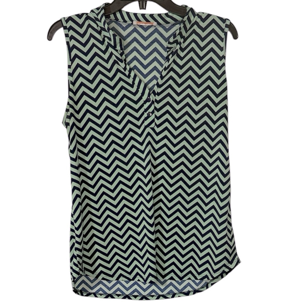 ☀️Chevron Pattern Sleeveless Top - Green and Black